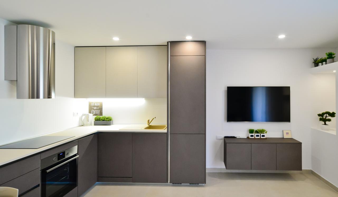 Apartman Andrea L Pomer Bagian luar foto