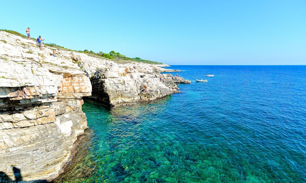 Apartman Andrea L Pomer Bagian luar foto