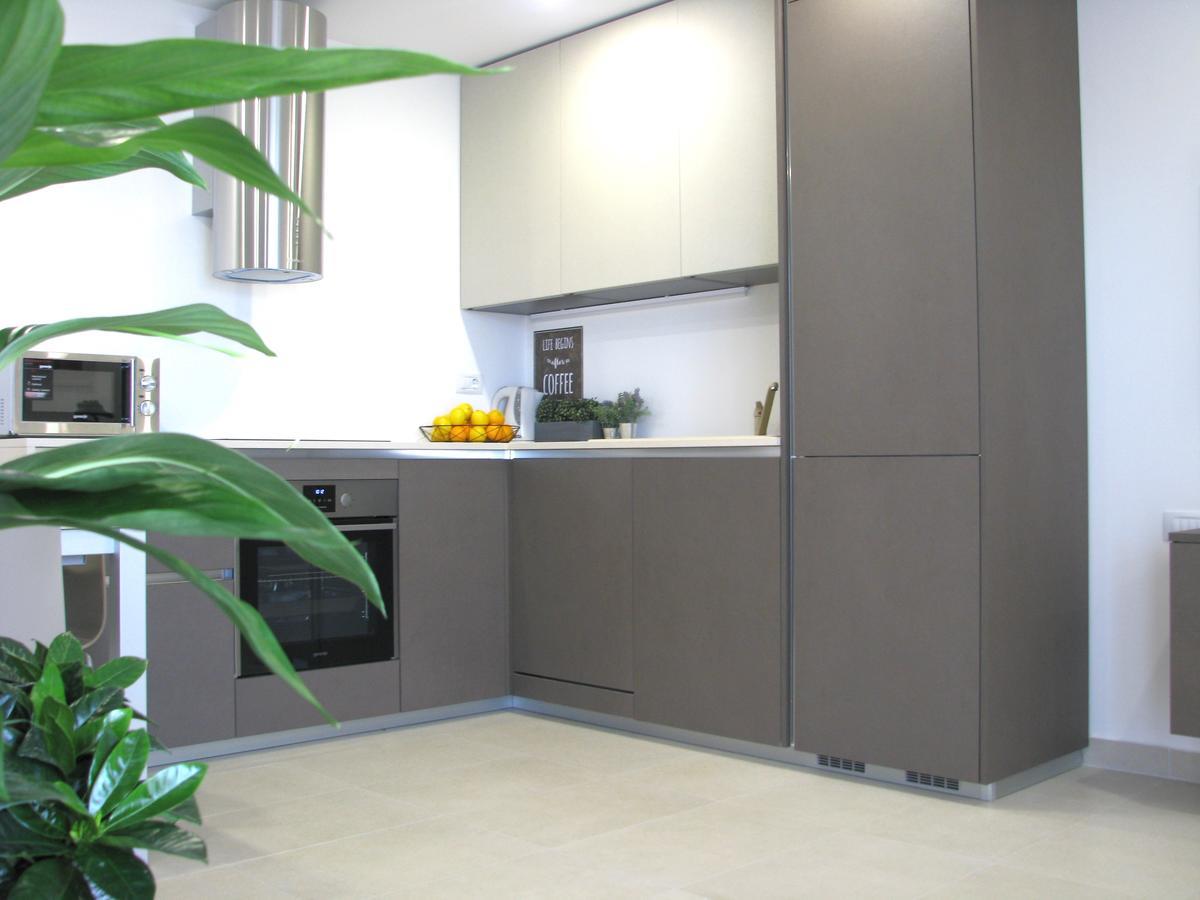 Apartman Andrea L Pomer Bagian luar foto