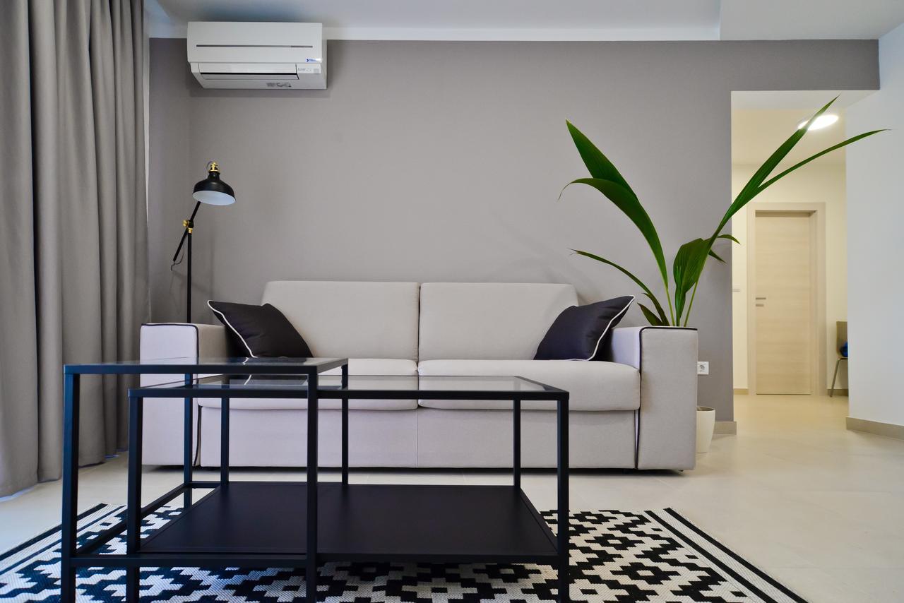 Apartman Andrea L Pomer Bagian luar foto