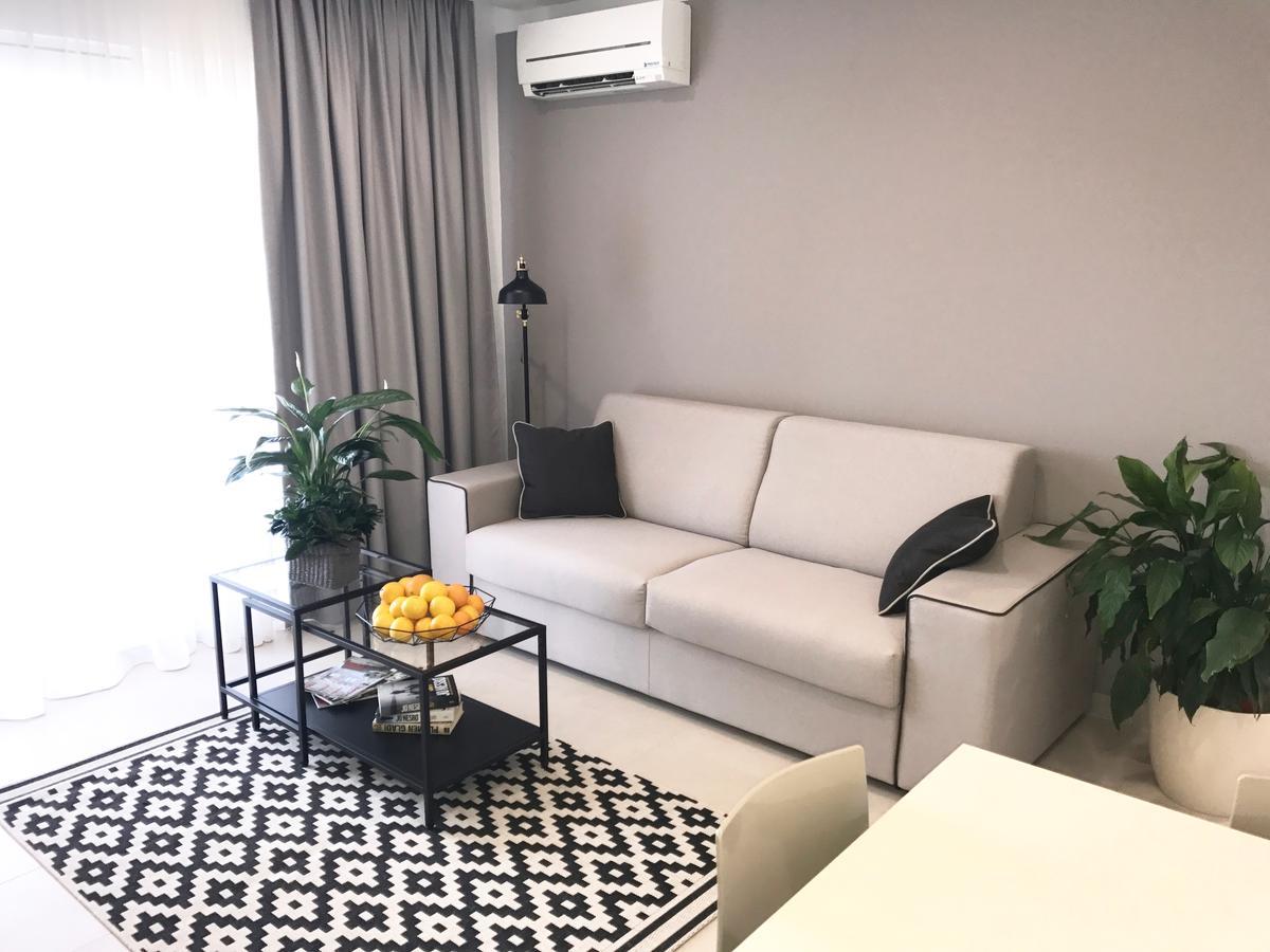 Apartman Andrea L Pomer Bagian luar foto